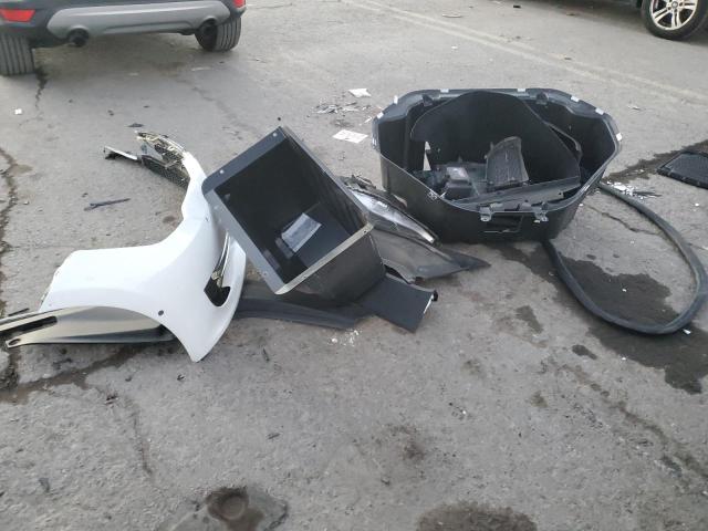 5YJSA1E16GF134620 - 2016 TESLA MODEL S WHITE photo 12