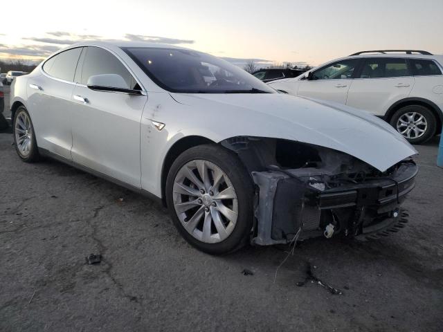 5YJSA1E16GF134620 - 2016 TESLA MODEL S WHITE photo 4