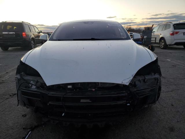 5YJSA1E16GF134620 - 2016 TESLA MODEL S WHITE photo 5