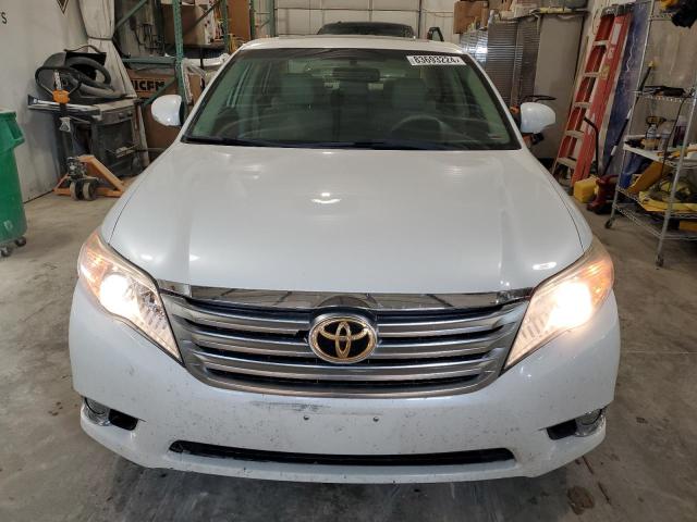 4T1BK3DBXBU383176 - 2011 TOYOTA AVALON BASE 白色 照片 5