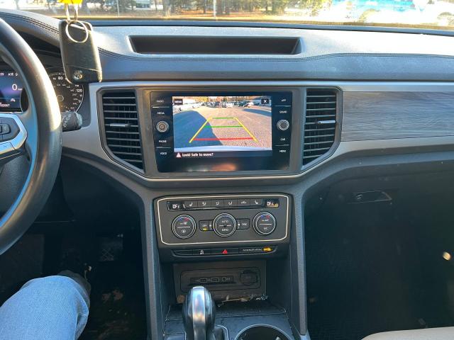 1V25C2CA3LC201910 - 2020 VOLKSWAGEN ATLAS CROS SE WHITE photo 10