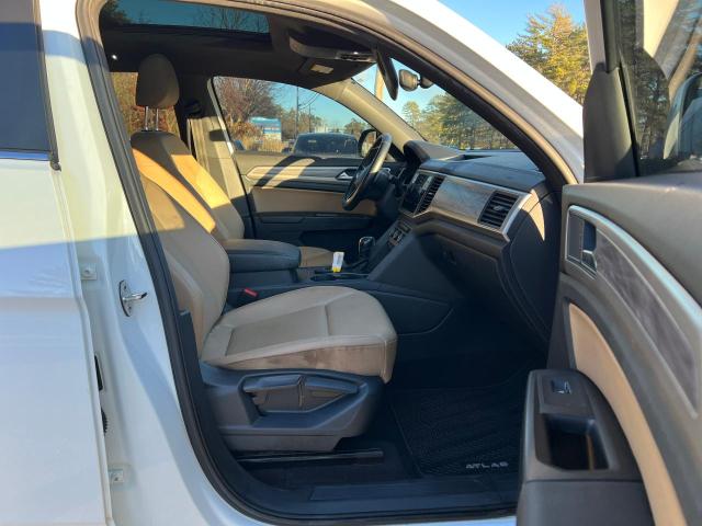 1V25C2CA3LC201910 - 2020 VOLKSWAGEN ATLAS CROS SE WHITE photo 5