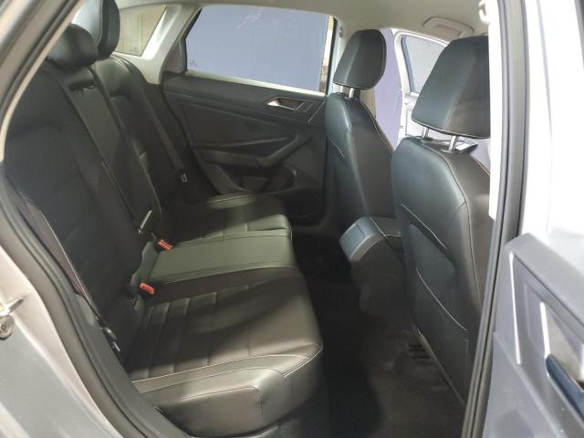 3VWEM7BU9RM025084 - 2024 VOLKSWAGEN JETTA SE SILVER photo 10
