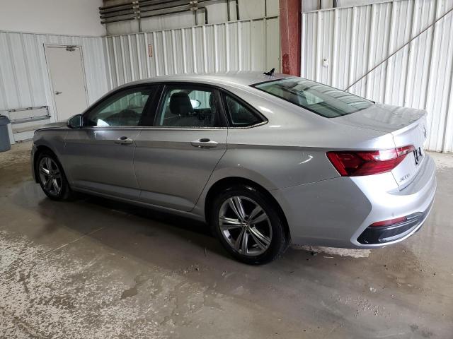 3VWEM7BU9RM025084 - 2024 VOLKSWAGEN JETTA SE SILVER photo 2