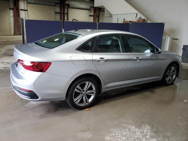 3VWEM7BU9RM025084 - 2024 VOLKSWAGEN JETTA SE SILVER photo 3