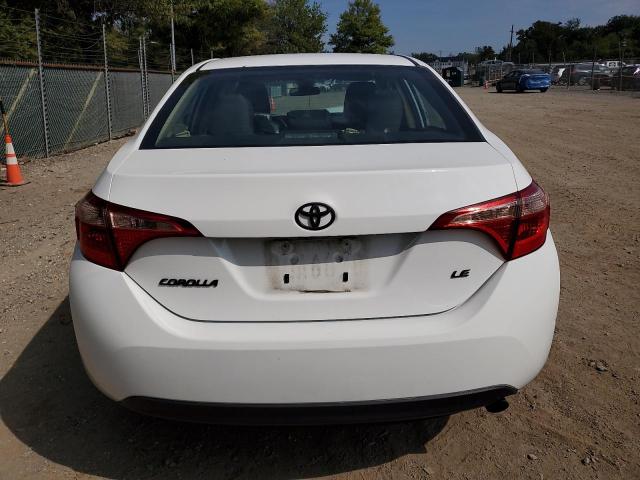 2T1BURHE8JC010171 - 2018 TOYOTA COROLLA L თეთრი ფოტო 6