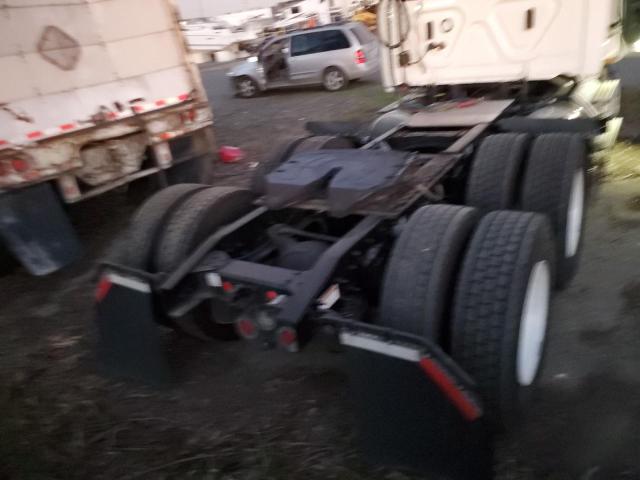 3AKJHLDV9RSVM4204 - 2024 FREIGHTLINER CASCADIA 1 WHITE photo 9