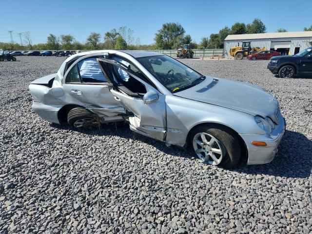WDBRF92H37F898192 - 2007 MERCEDES-BENZ C 280 4MATIC SILVER photo 4