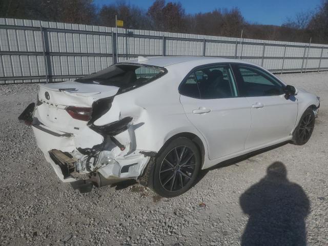 4T1T11AK9RU894260 - 2024 TOYOTA CAMRY SE NIGHT SHADE WHITE photo 3