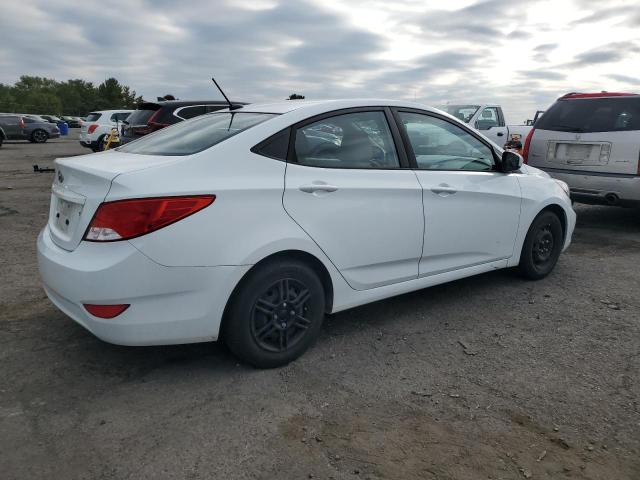 KMHCT4AE5HU317472 - 2017 HYUNDAI ACCENT SE WHITE photo 3