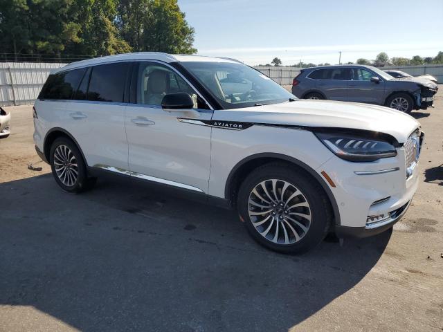 5LM5J7WC4MGL02801 - 2021 LINCOLN AVIATOR RESERVE თეთრი ფოტო 4