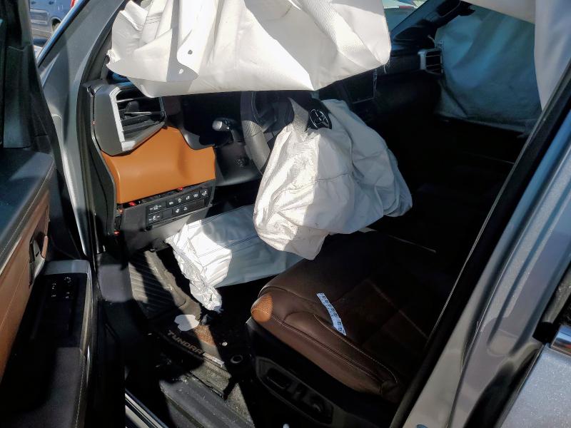 5TFMA5EC7NX006536 - 2022 TOYOTA TUNDRA CREWMAX PLATINUM SILVER photo 8