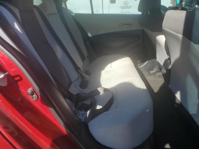 5YFEPMAE8NP308419 - 2022 TOYOTA COROLLA LE RED photo 10