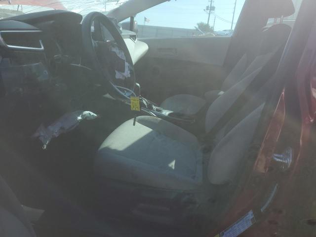 5YFEPMAE8NP308419 - 2022 TOYOTA COROLLA LE RED photo 7