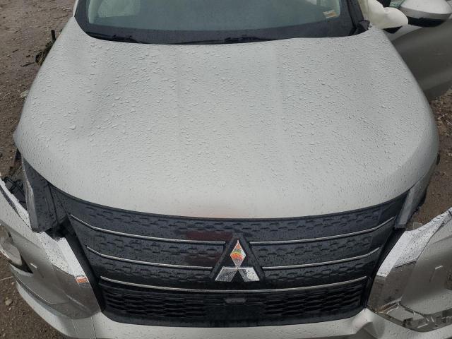 JA4J4TA86NZ045620 - 2022 MITSUBISHI OUTLANDER ES SILVER photo 11