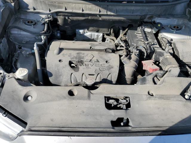 4A4AR3AU4FE042012 - 2015 MITSUBISHI OUTLANDER ES GRAY photo 12