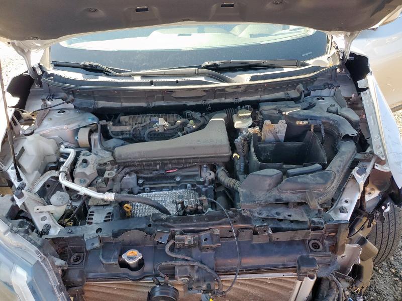 KNMAT2MT4JP588487 - 2018 NISSAN ROGUE S 银色 照片 11