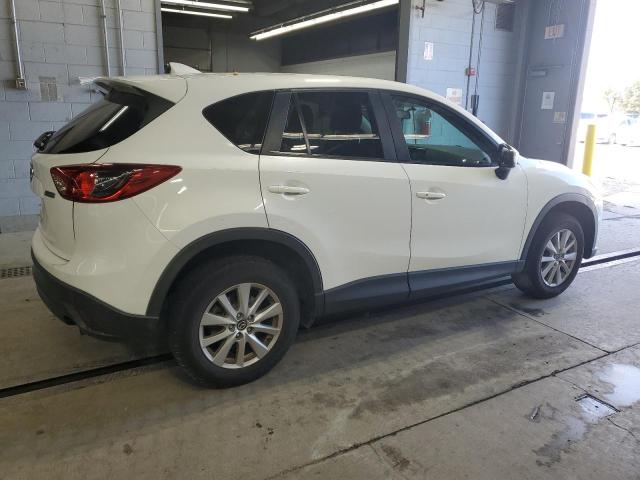 JM3KE4CY2G0611829 - 2016 MAZDA CX-5 TOURING WHITE photo 3