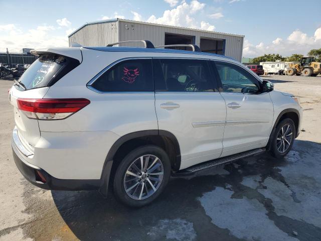 5TDJZRFH6HS397282 - 2017 TOYOTA HIGHLANDER SE თეთრი ფოტო 3