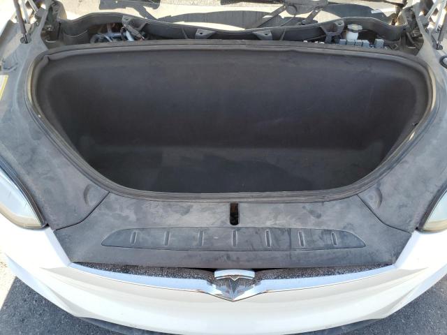 5YJXCBE48GF000949 - 2016 TESLA MODEL X 白色 照片 11