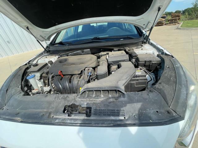 5NPE24AF3JH685402 - 2018 HYUNDAI SONATA SE WHITE photo 7