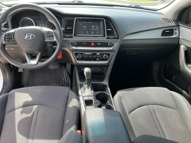 5NPE24AF3JH685402 - 2018 HYUNDAI SONATA SE WHITE photo 9