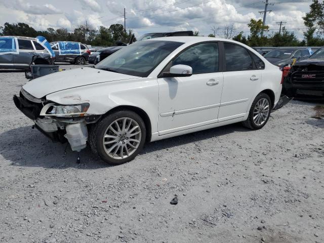 2010 VOLVO S40 2.4I, 
