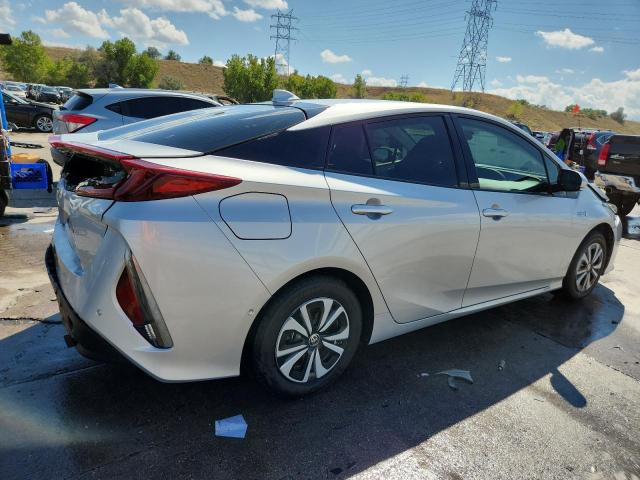 JTDKARFP5K3112891 - 2019 TOYOTA PRIUS PRIM SILVER photo 3