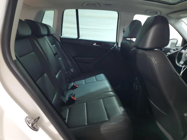 WVGBV7AX1AW531670 - 2010 VOLKSWAGEN TIGUAN SE WHITE photo 11