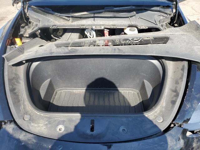 7SAYGDEE4PF907889 - 2023 TESLA MODEL Y Schwarz Foto 11