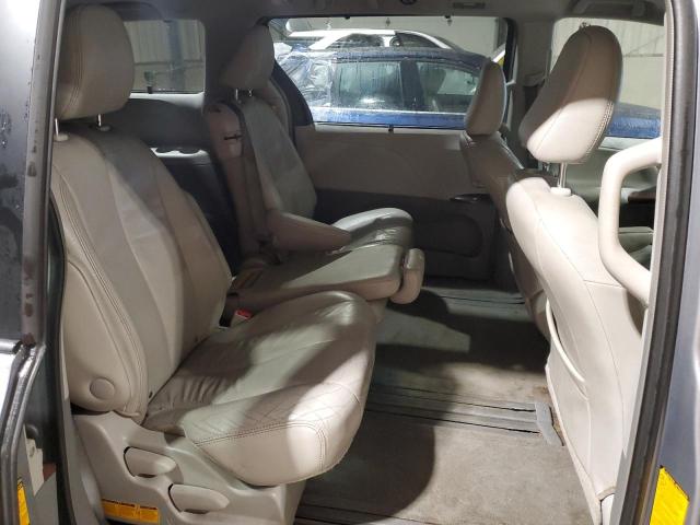 5TDYK3DCXDS294805 - 2013 TOYOTA SIENNA XLE ვერცხლისფერი ფოტო 11