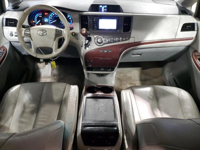 5TDYK3DCXDS294805 - 2013 TOYOTA SIENNA XLE ვერცხლისფერი ფოტო 8