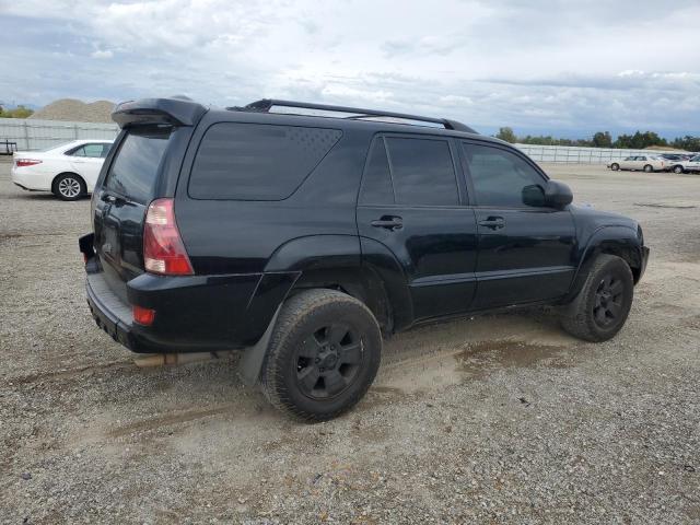 JTEBT14R350057455 - 2005 TOYOTA 4RUNNER SR5 Schwarz Foto 3