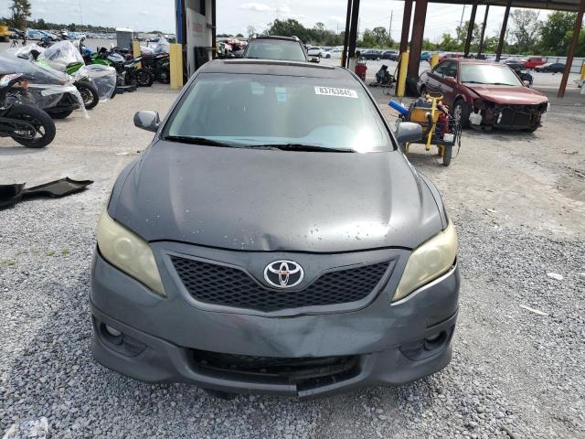4T1BF3EKXBU122424 - 2011 TOYOTA CAMRY BASE GRAY photo 5