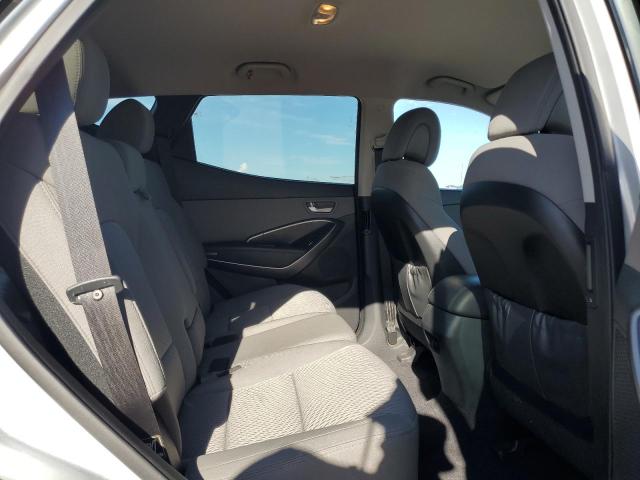 5XYZT3LB2HG414027 - 2017 HYUNDAI SANTA FE S SILVER photo 11