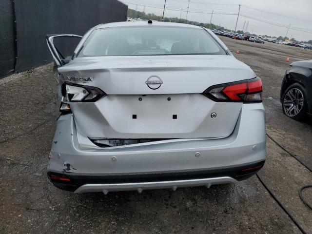 3N1CN8DV6RL919944 - 2024 NISSAN VERSA S 银色 照片 6