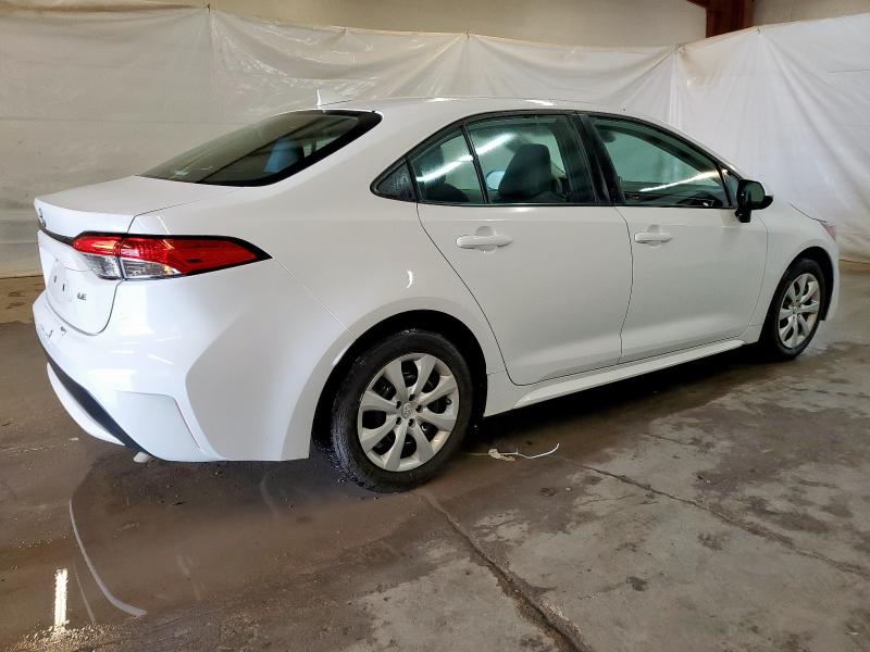 5YFEPMAE8MP149805 - 2021 TOYOTA COROLLA LE WHITE photo 3