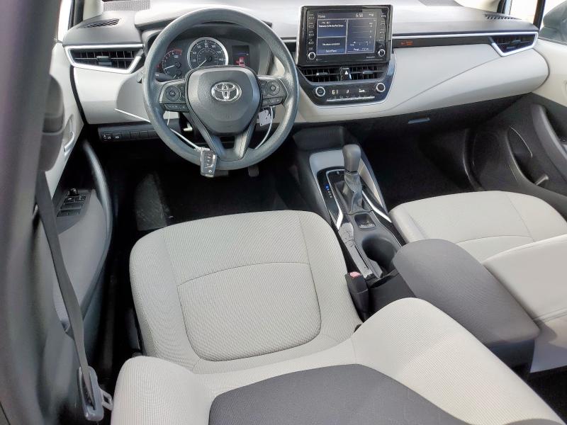 5YFEPMAE8MP149805 - 2021 TOYOTA COROLLA LE WHITE photo 8