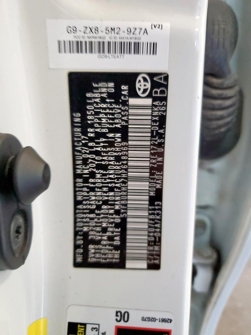 5YFBURHE7HP648969 - 2017 TOYOTA COROLLA L WHITE photo 12