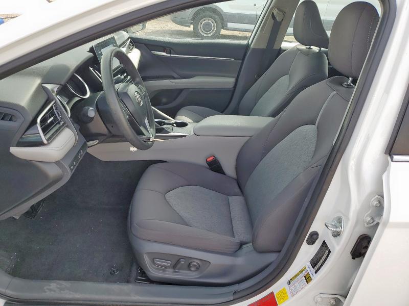 4T1C11AKXMU592016 - 2021 TOYOTA CAMRY LE 白色 照片 7