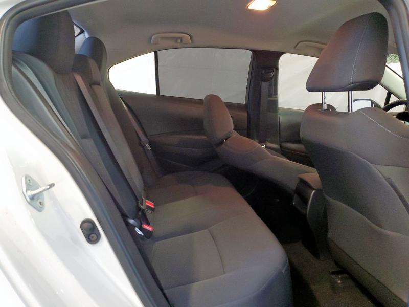 JTDEPRAE4LJ107342 - 2020 TOYOTA COROLLA LE თეთრი ფოტო 10