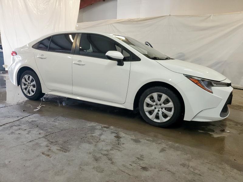 JTDEPRAE4LJ107342 - 2020 TOYOTA COROLLA LE თეთრი ფოტო 4