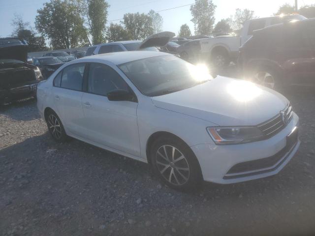 3VWB67AJ0GM393896 - 2016 VOLKSWAGEN JETTA SE WHITE photo 4