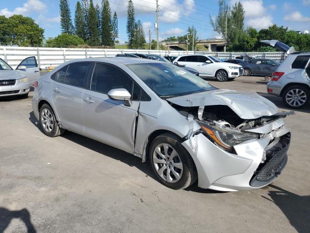 5YFEPRAE8LP069318 - 2020 TOYOTA COROLLA LE Gümüş foto 4