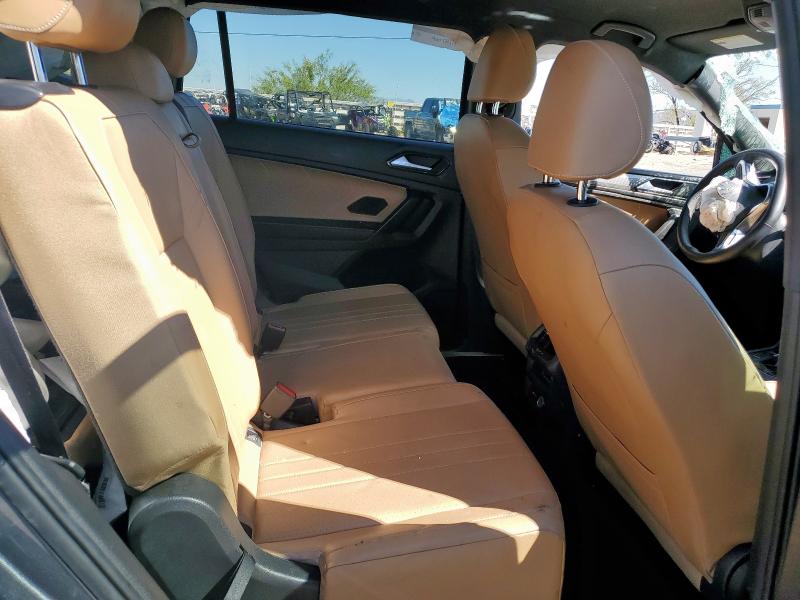 3VV3B7AX4NM070487 - 2022 VOLKSWAGEN TIGUAN SE Gri fotoğraf 11