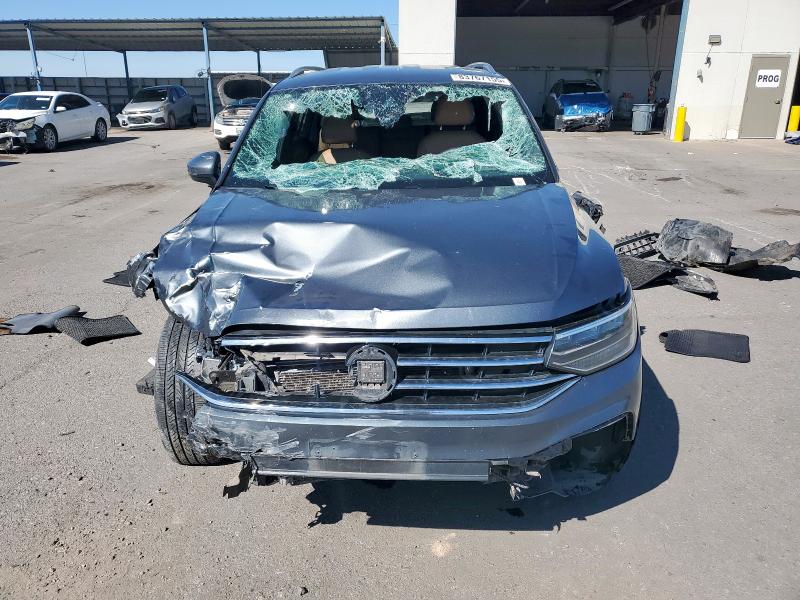 3VV3B7AX4NM070487 - 2022 VOLKSWAGEN TIGUAN SE Gri fotoğraf 5