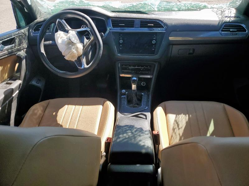 3VV3B7AX4NM070487 - 2022 VOLKSWAGEN TIGUAN SE Gri fotoğraf 8