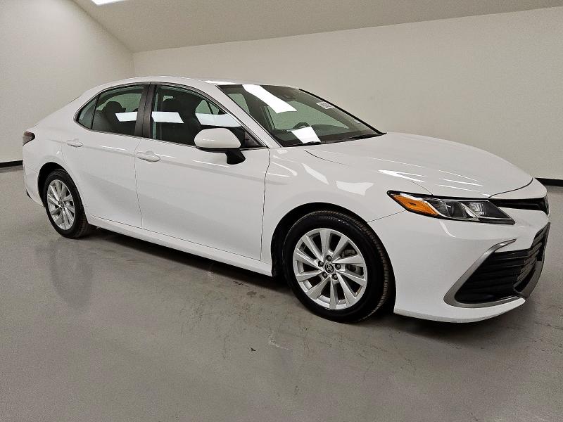 4T1C11AK1MU579218 - 2021 TOYOTA CAMRY LE Ağ foto 4