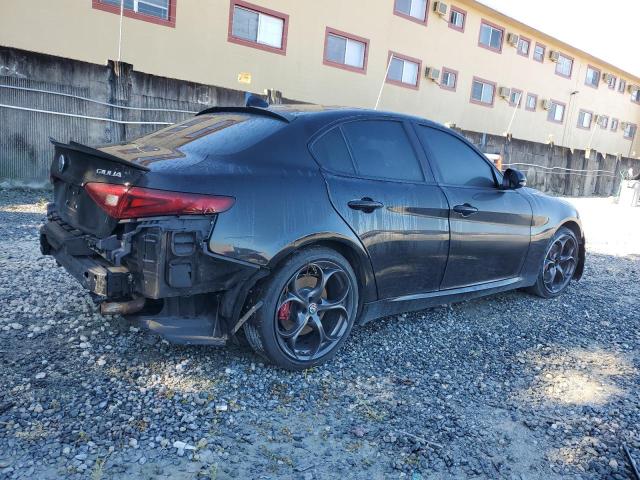 ZARFAEEN8H7551620 - 2017 ALFA ROMEO GIULIA TI Q4 BLACK photo 3