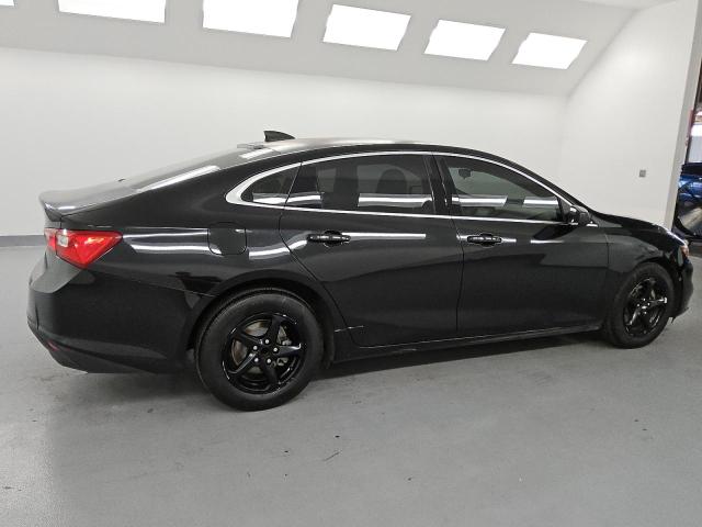 1G1ZB5ST7HF293029 - 2017 CHEVROLET MALIBU LS Negro foto 3
